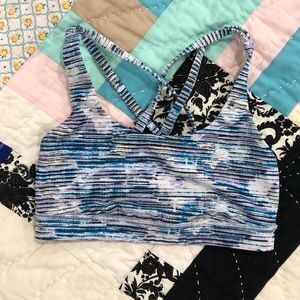 Lululemon energy bra.